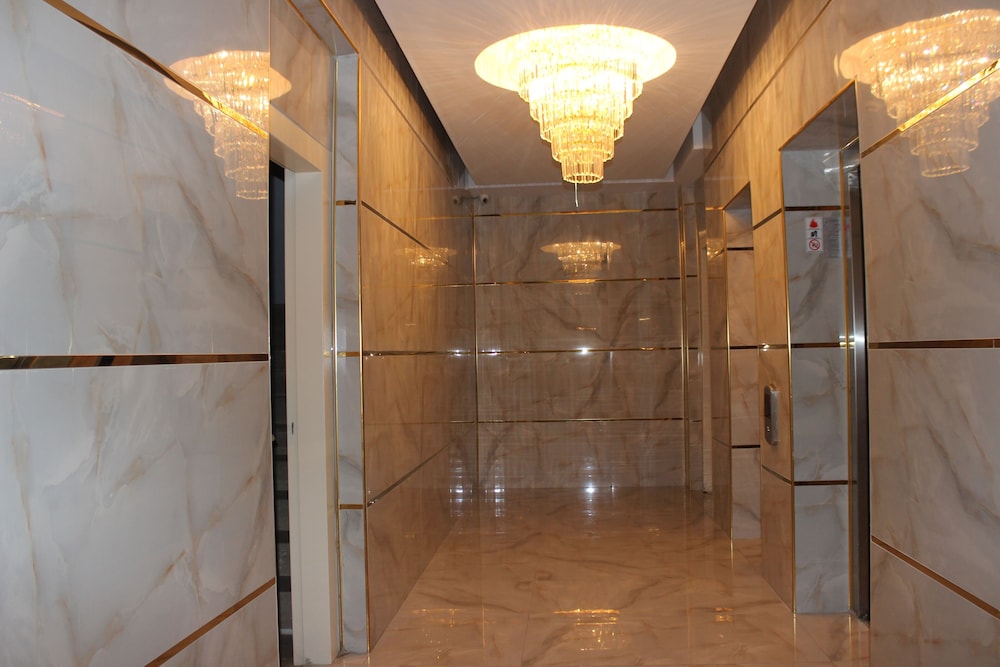 Quars Suite 26/50
