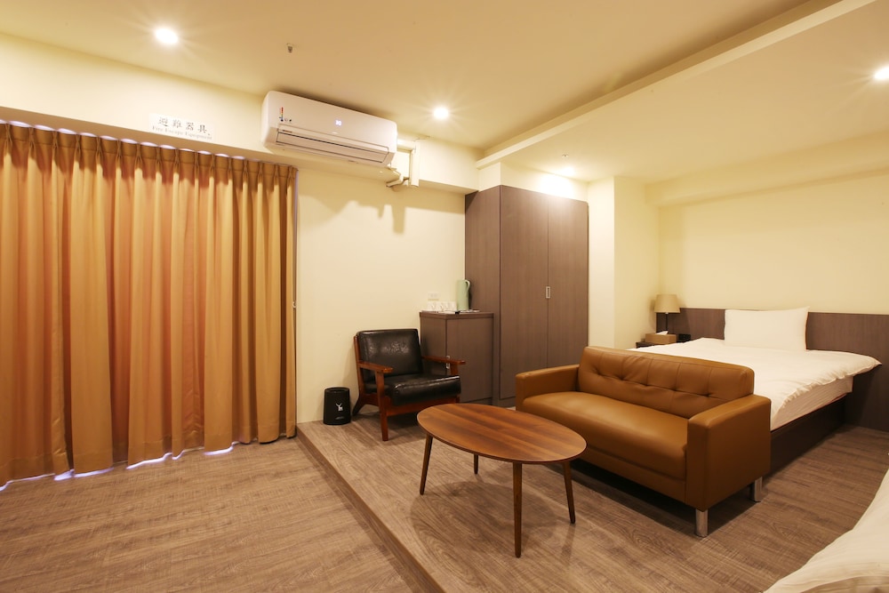 Loosha Hostel 43/69