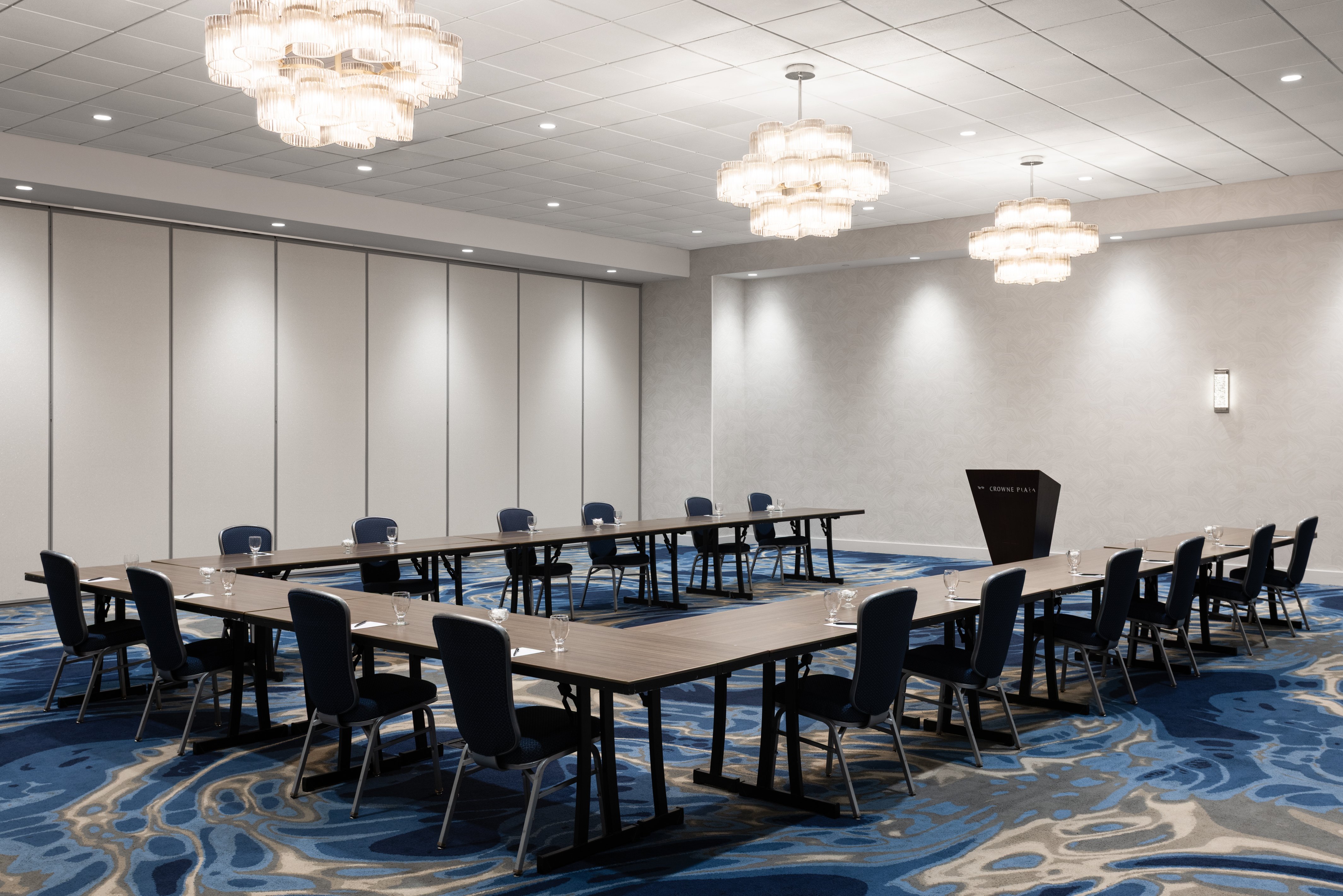 CROWNE PLAZA BOSTON - WOBURN 71/80