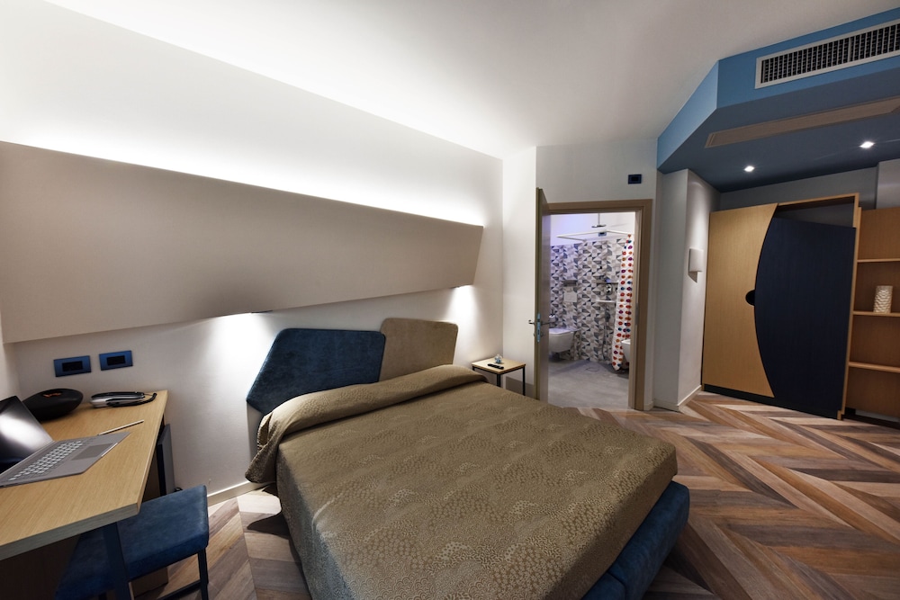 Color Hotel Rimini 46/69