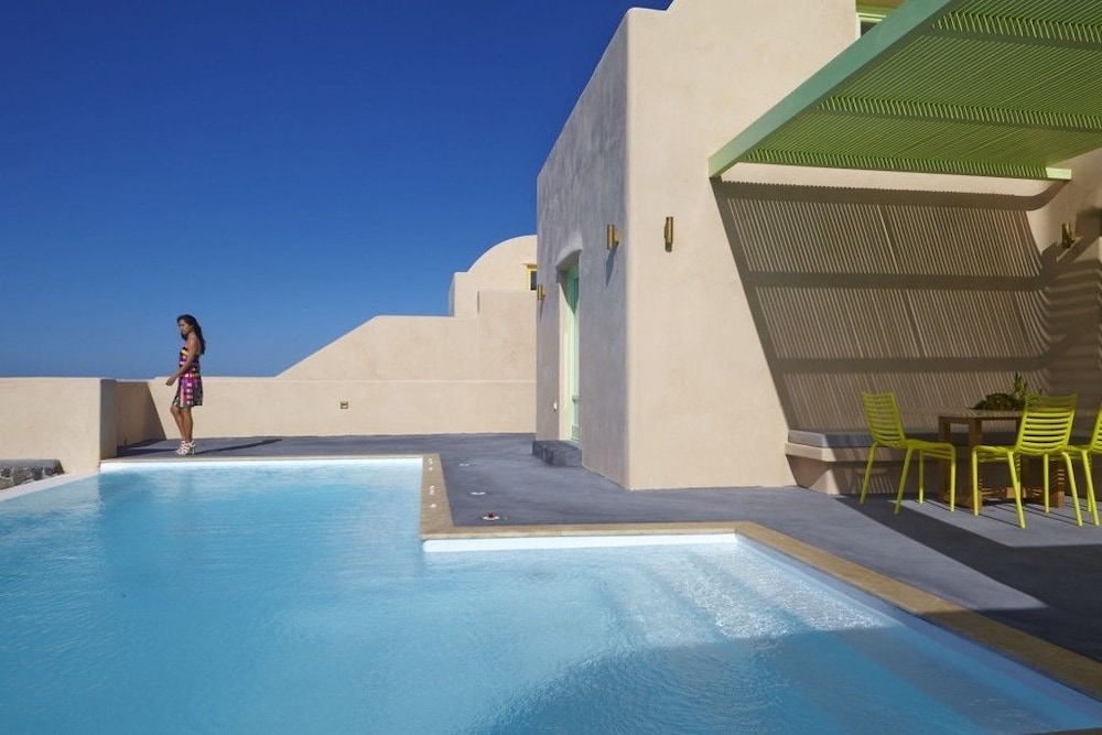 Voreina Gallery Suites 45/50