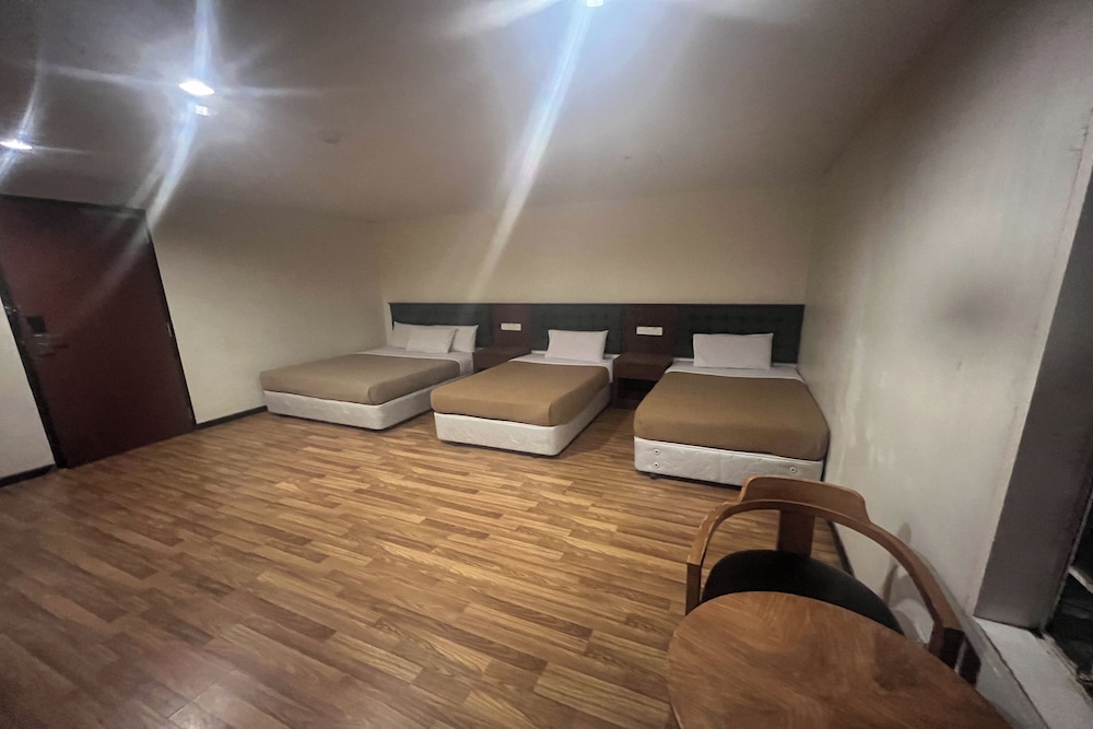 Iris House Hotel 45/65