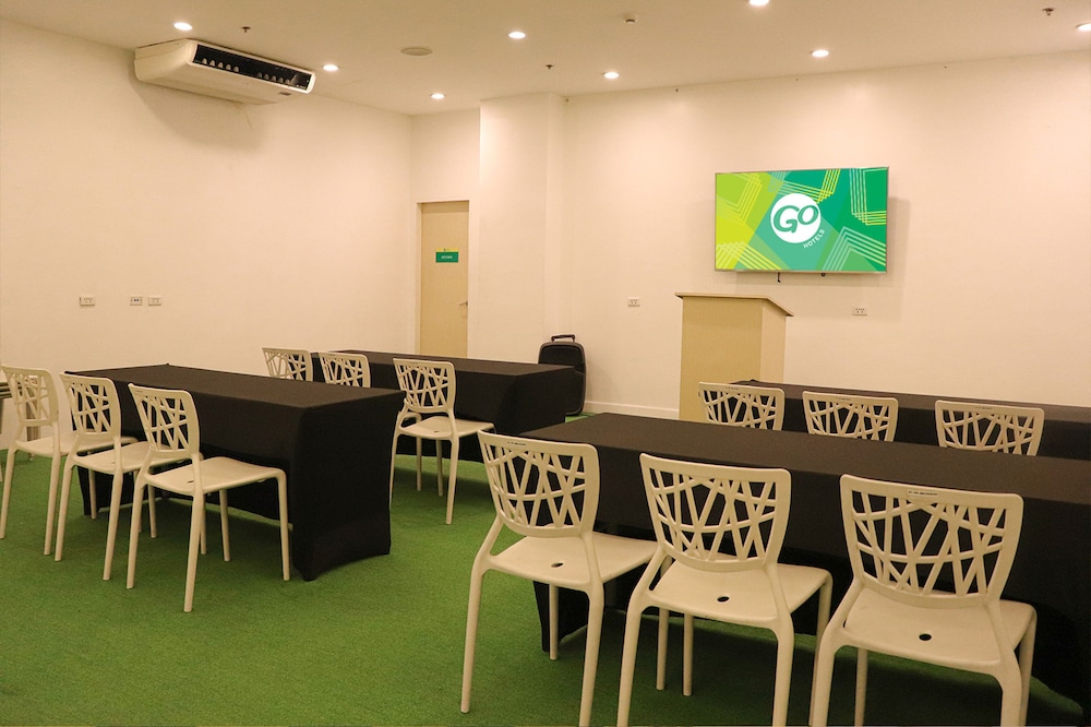 Go Hotels Timog 26/35