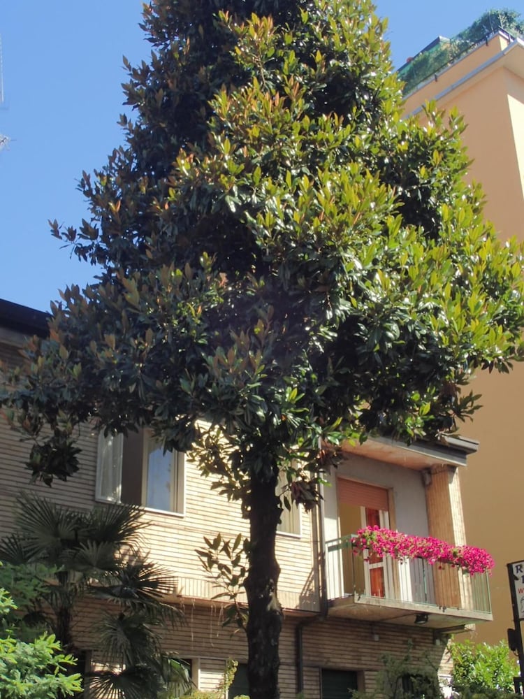 Hotel Brivio 29/39