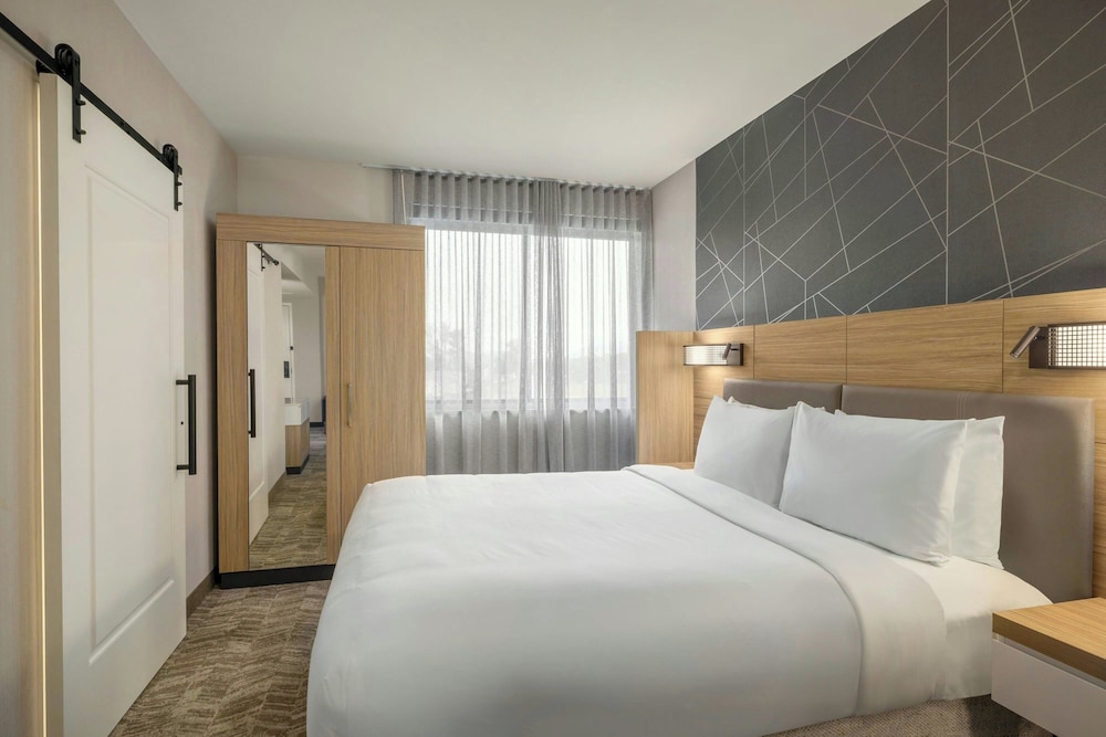 SpringHill Suites By Marriott San Luis Obispo 34/65