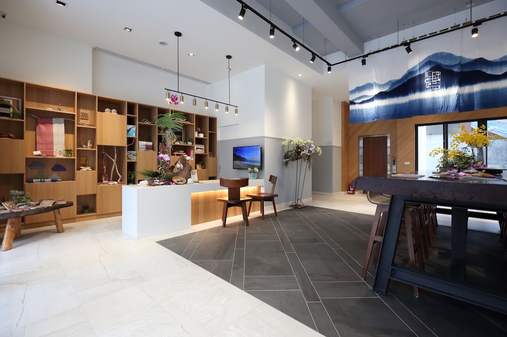 Hai Sheng Wei B&B 8/50