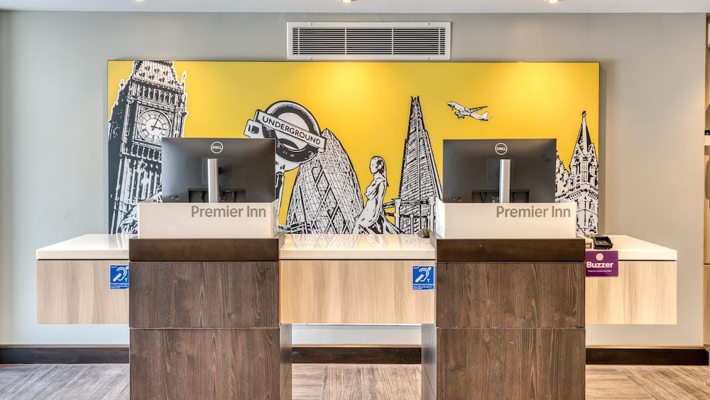 Premier Inn London Paddington - Paddington Station 6/40