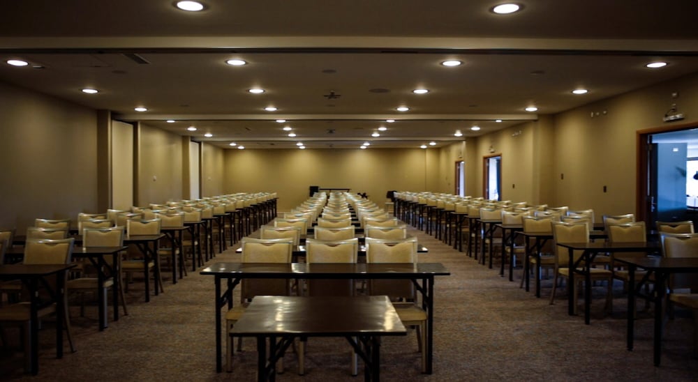 Rio Serrano Hotel And Spa 68/79