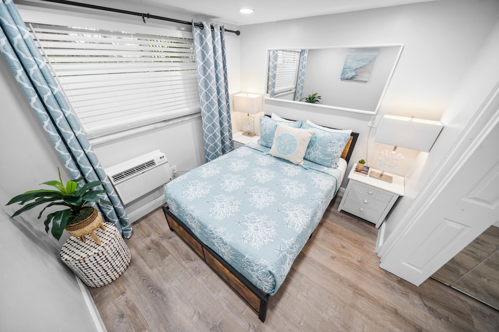 Beachside Garden Apartments By Lowkl 4/50