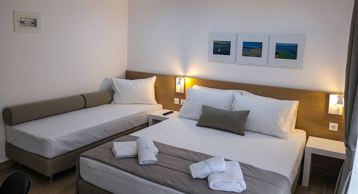 غرفة كومفورت ثلاثية بسرير كوين وسرير فردي، Hotel Vozina 6/9