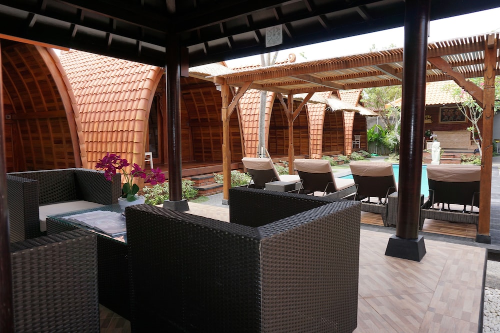 Poedja Villa Jimbaran 8/17