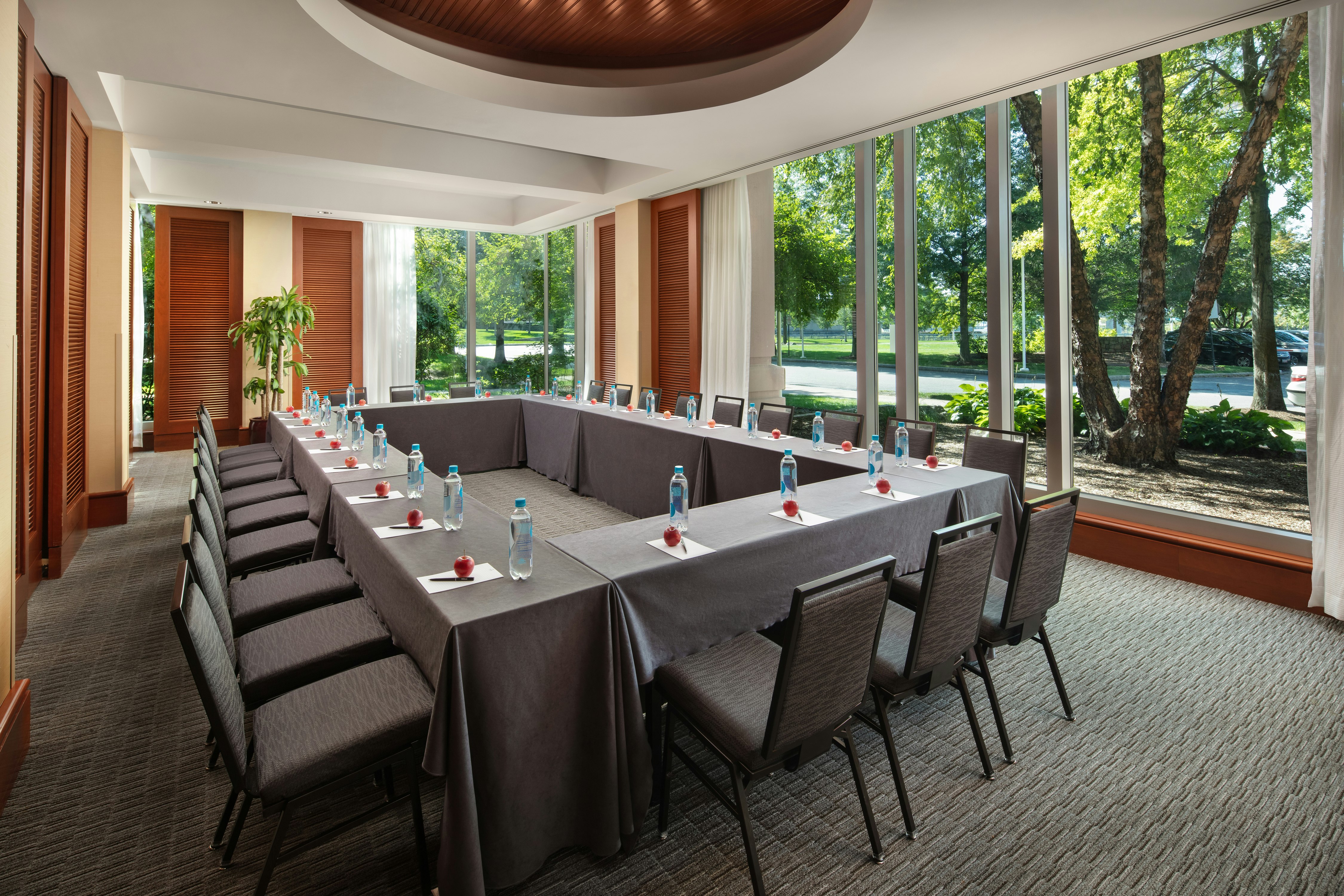 Hilton Boston Logan Airport 18/38