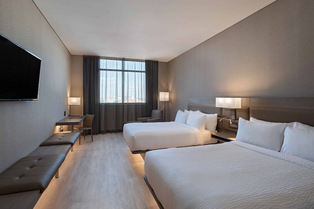 AC HOTEL BY MARRIOTT GUATEMALA CITY 13/45