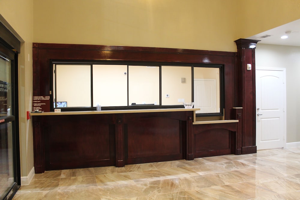 Express Inn & Suites - Bush Airport 3/34