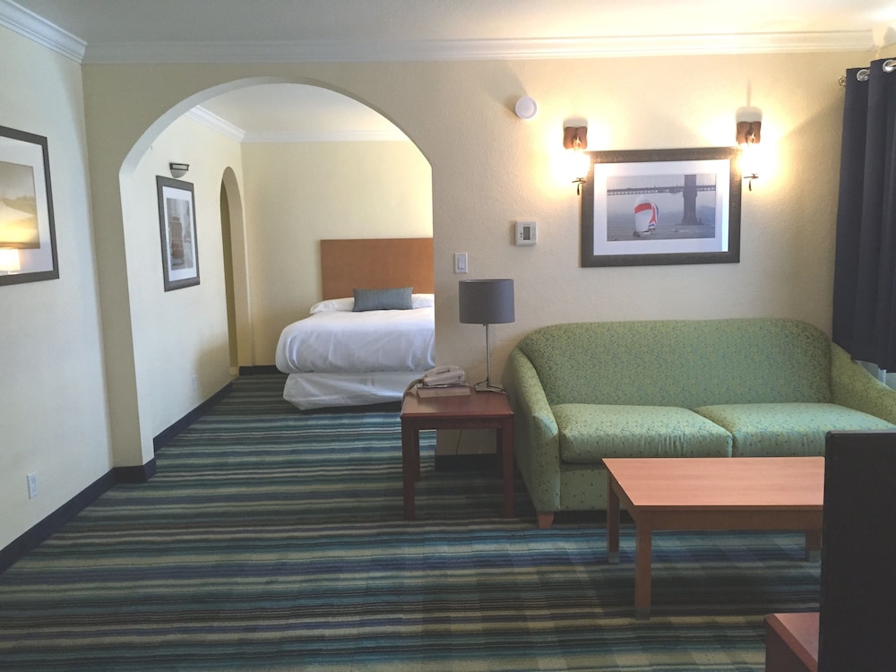 Surf Motel 29/42