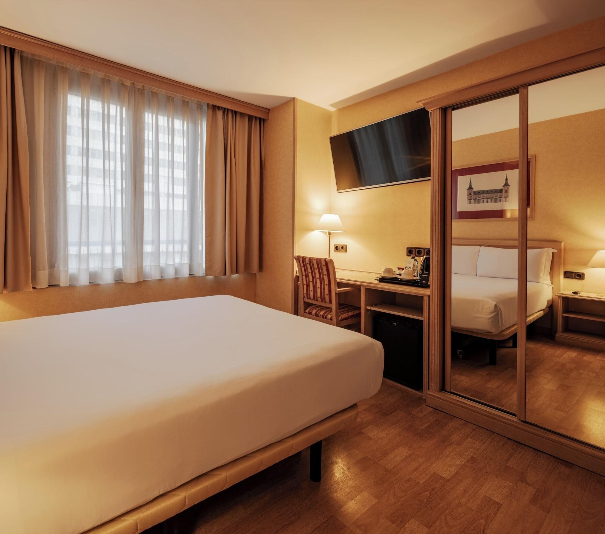 Mini، Luze Castellana Hotel 2/4