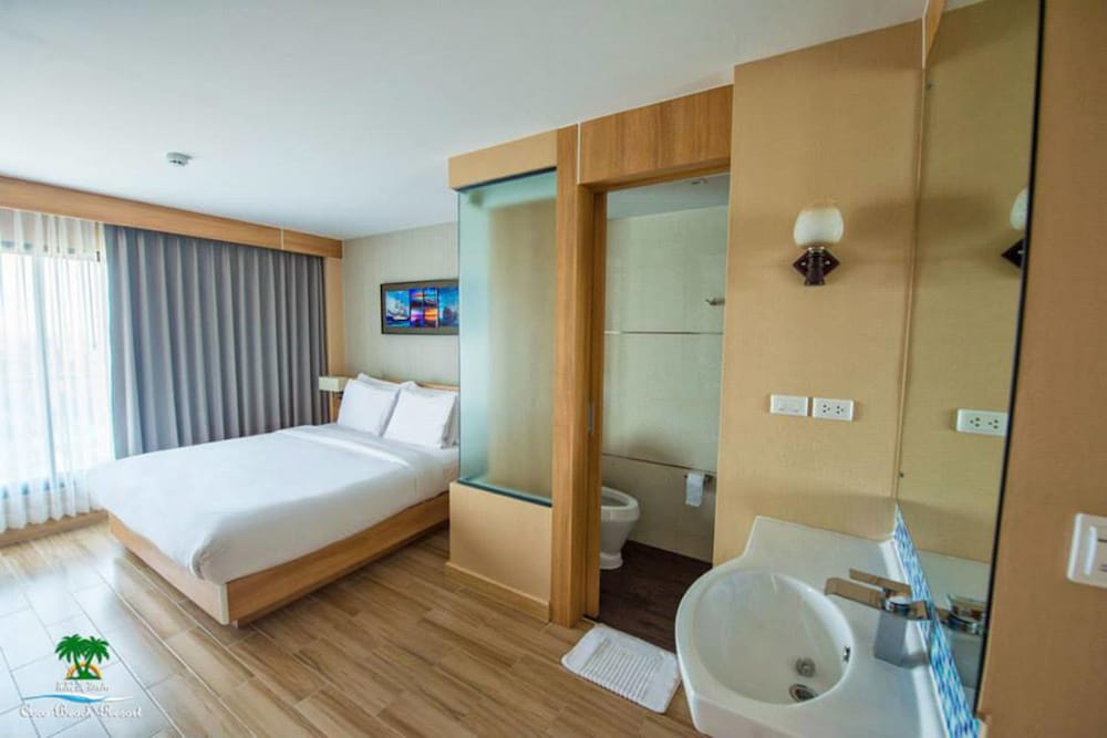 Coco Beach Resort Bangsaen 11/33