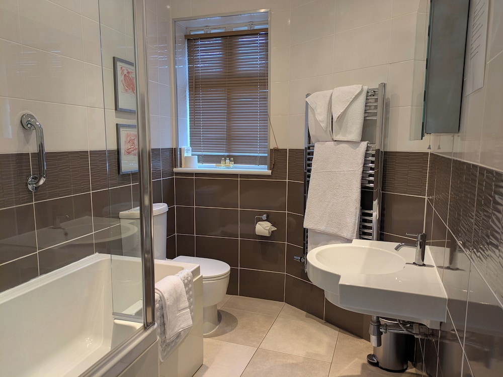 Diglis House Hotel 33/35