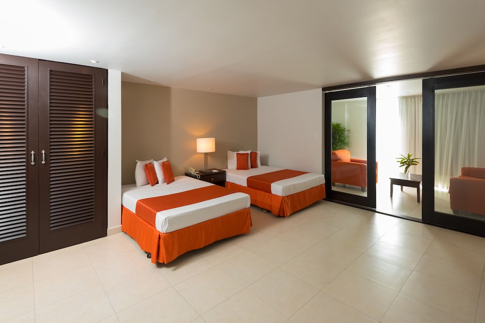 MOUNT IRVINE BAY RESORT 16/70