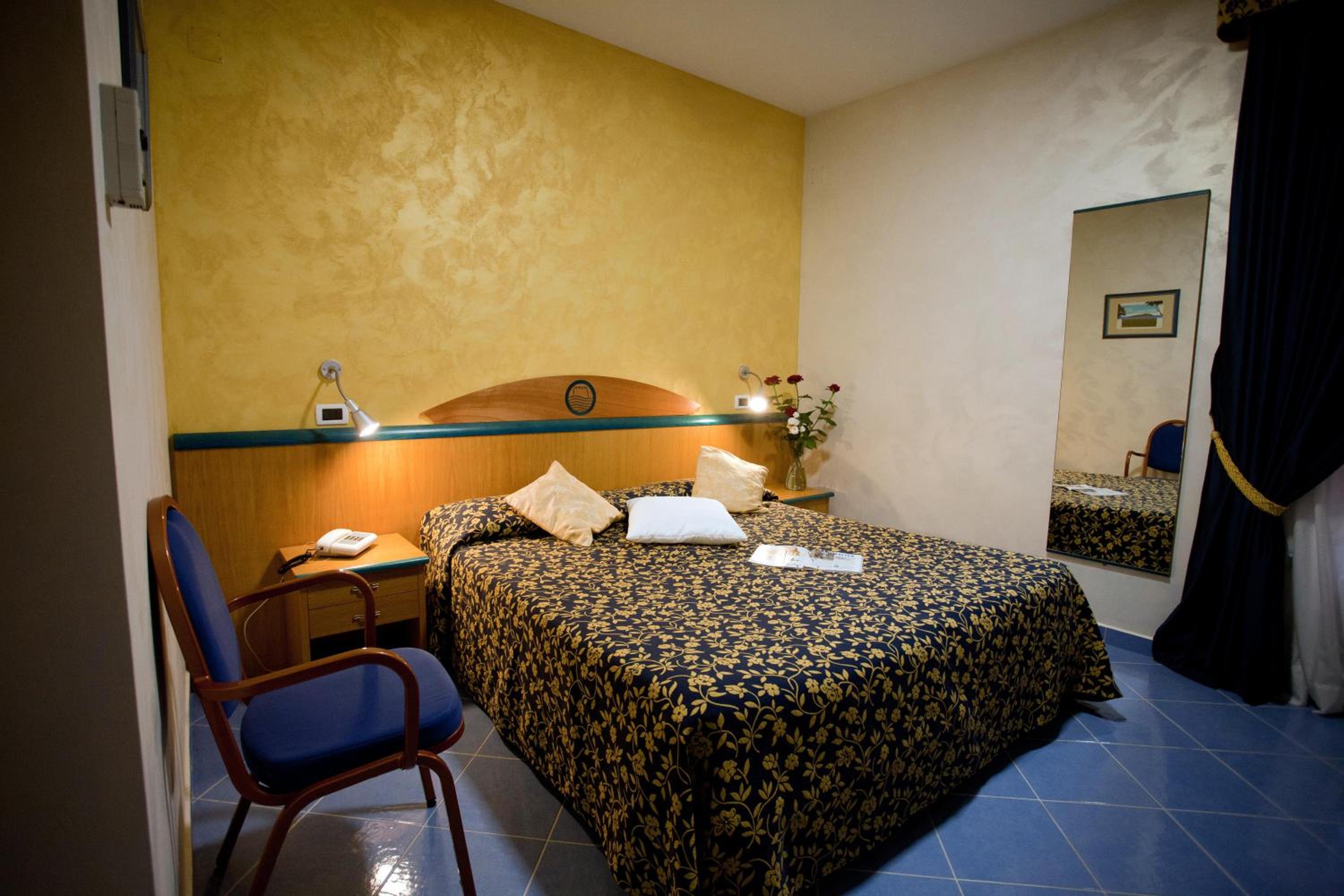 Hotel Talao S.A.S. 15/42