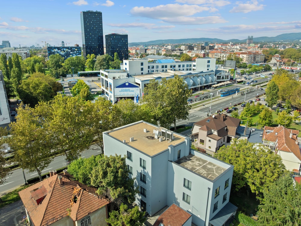 Hotel iNova 41/50