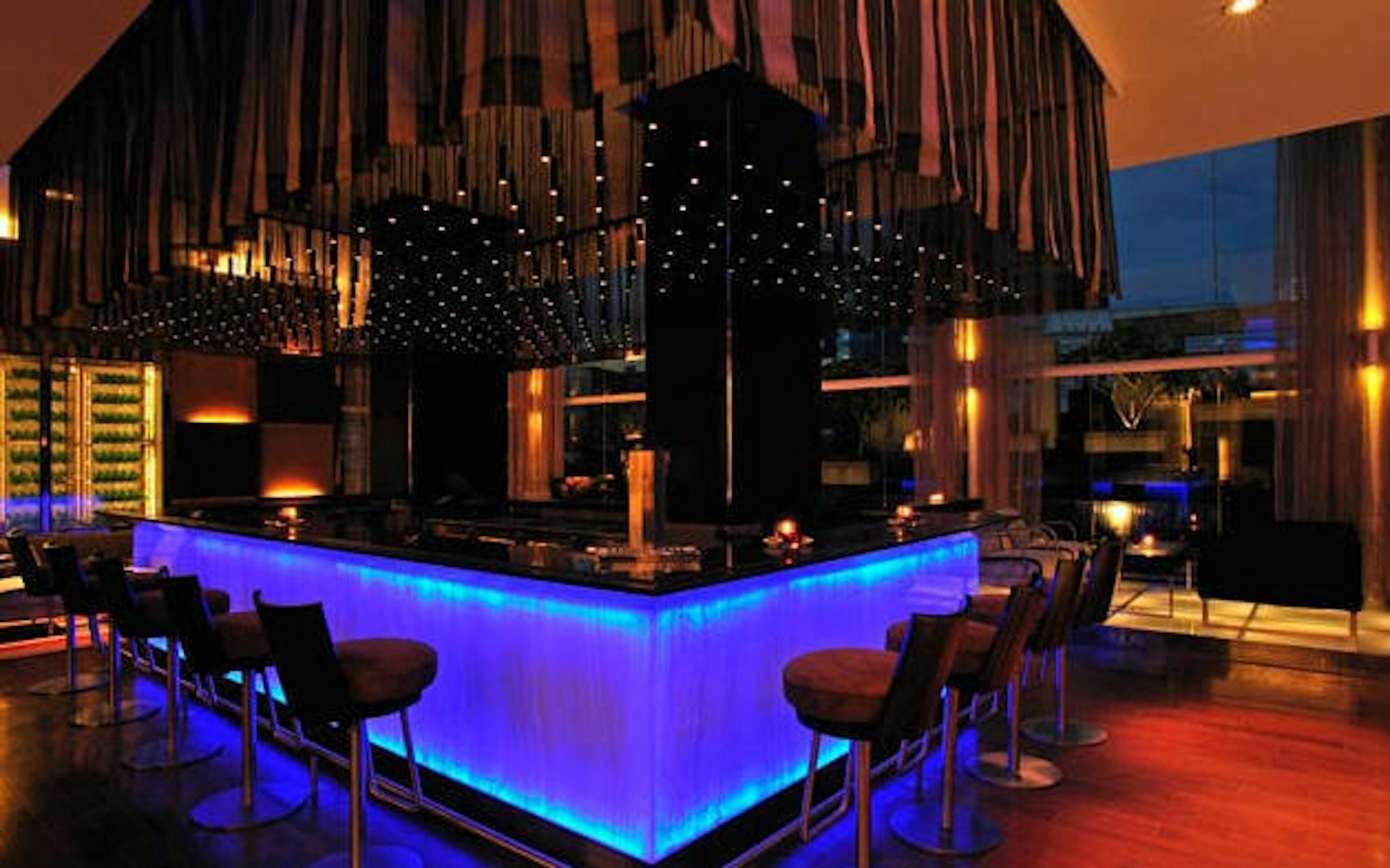 TAJ CLUB HOUSE 50/50