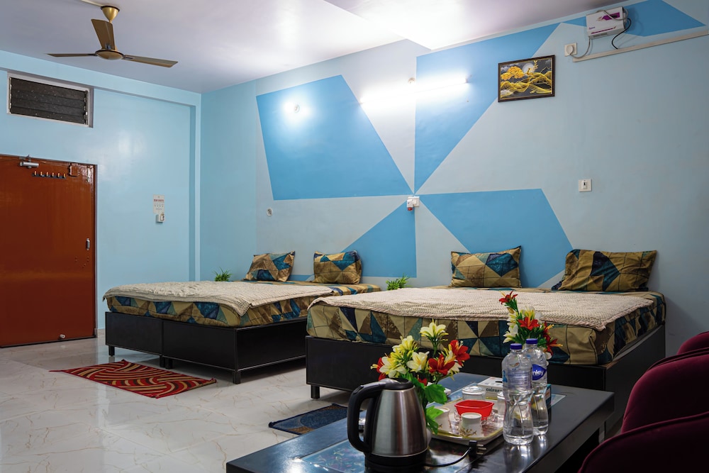 Trilok Residency 28/50