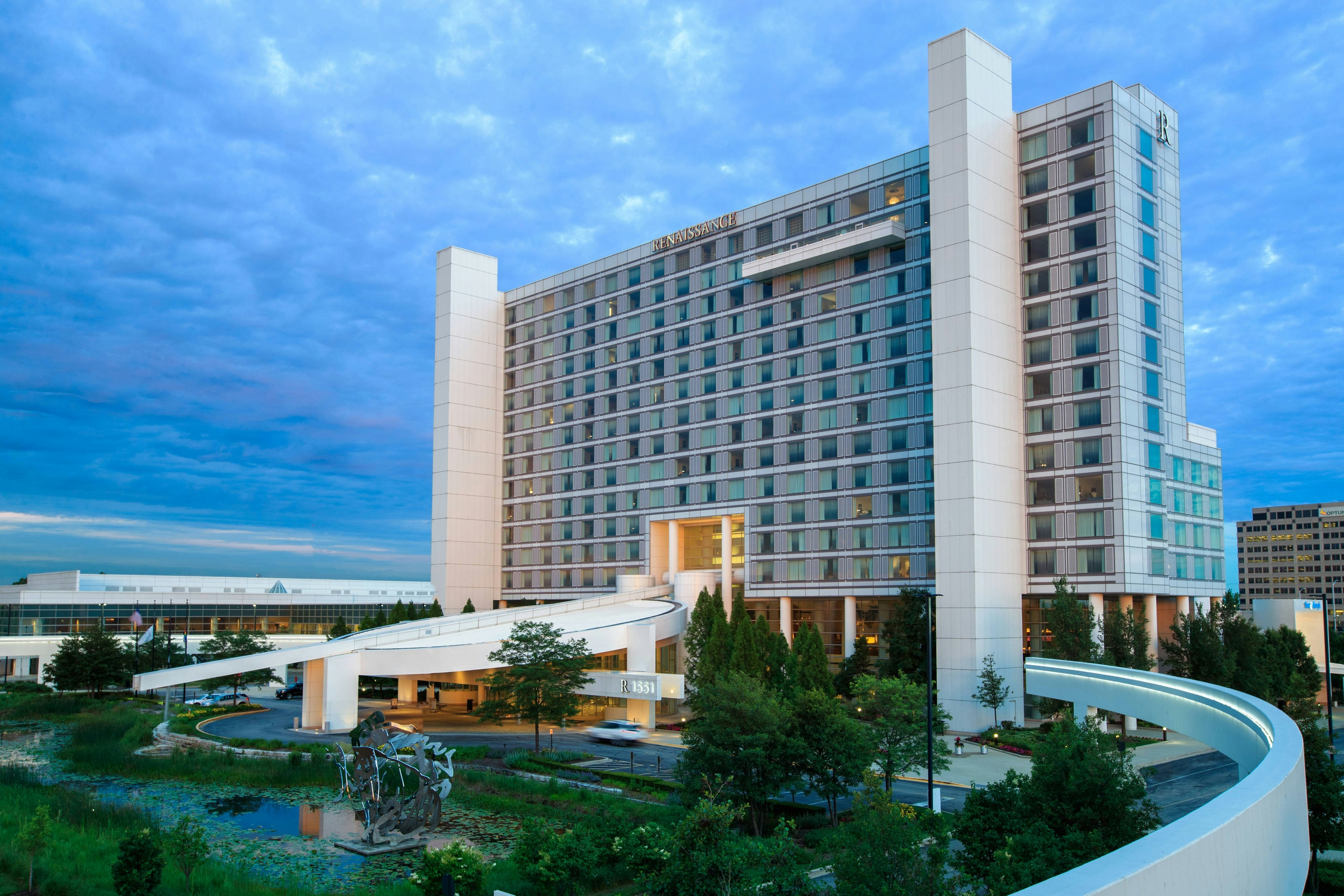 Renaissance Schaumburg Hotel And Convention Center