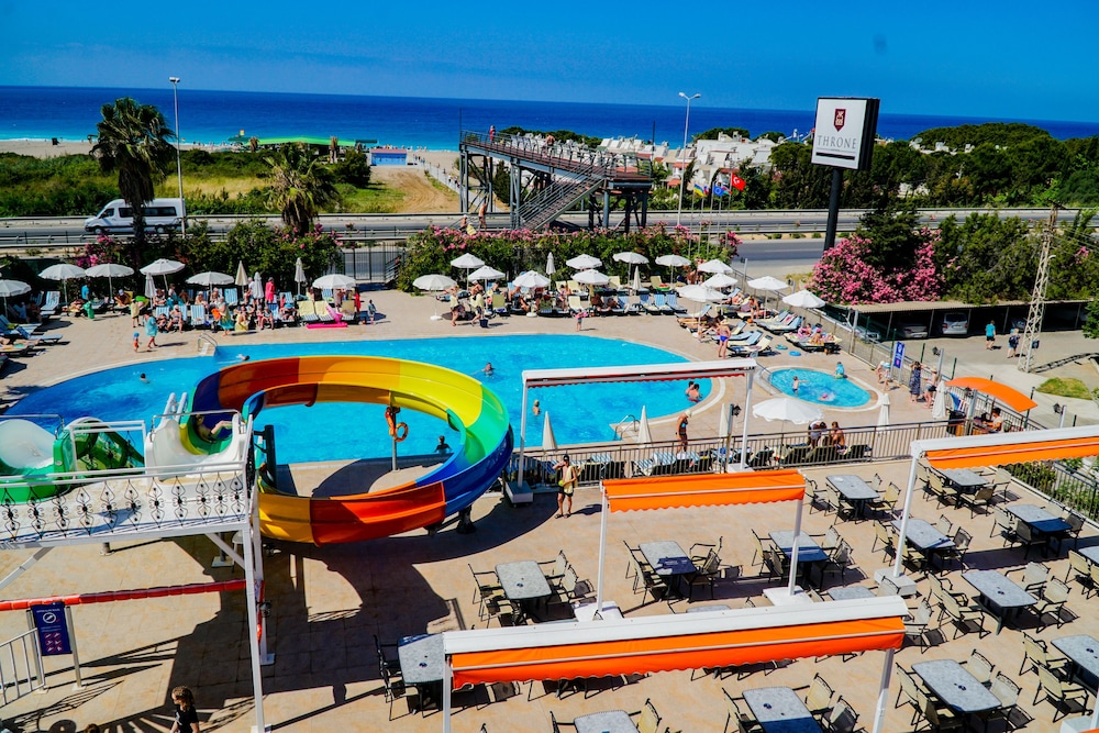 Throne Beach Resort and Spa 39/50