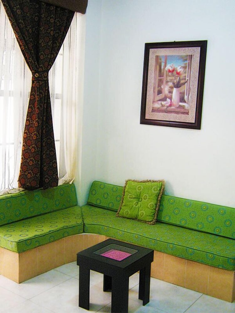 Hotel Esmeralda's 14/31