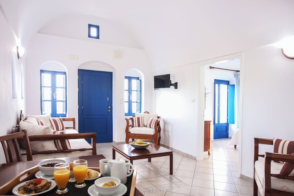 Pergeri Apartments 13/45