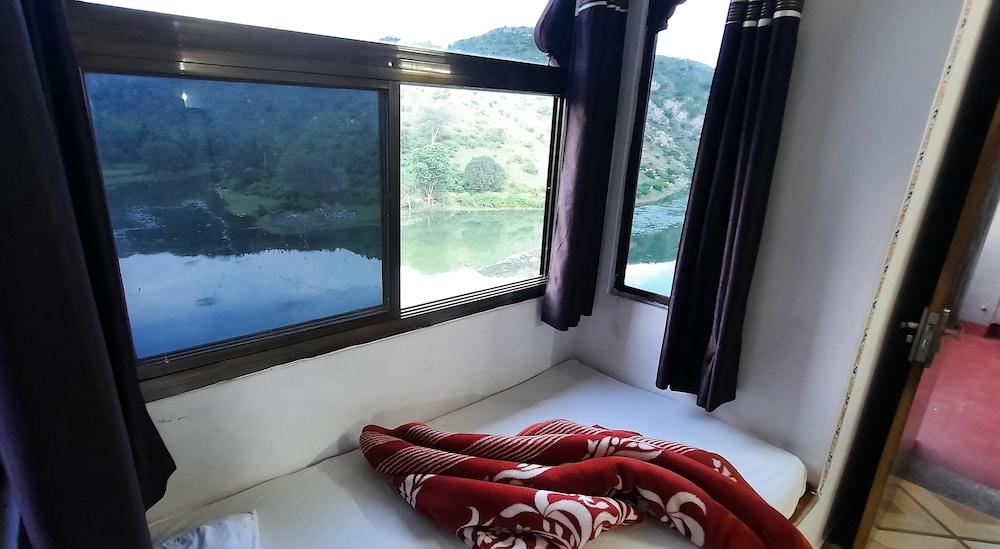 Lake Alpi resort Kumbhalgarh 14/50