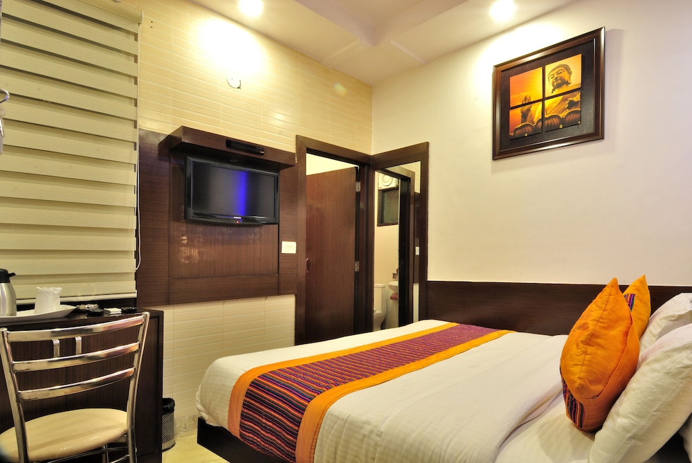 Hotel Nirmal Mahal 50/66