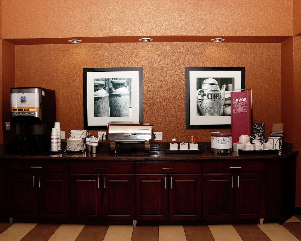 Hampton Inn And Suites Stephenville 27/40