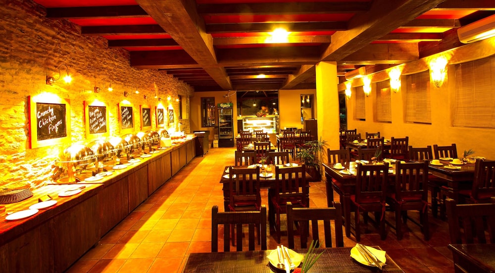 Temple Tree Resort And Spa 54/72