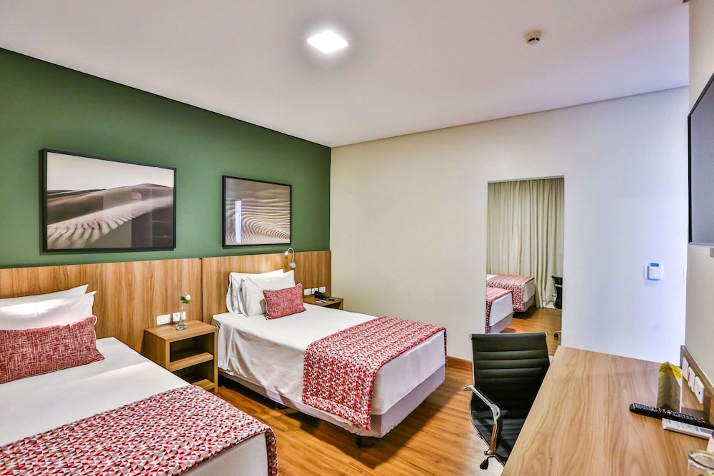 غرفة فاخرة بسريرين منفصلين، Comfort Hotel Mogi Guacu 2/6