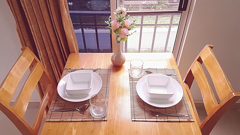 The 20 Apartment 24/40