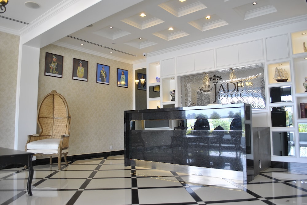 The Grand Jade Hotel 13/59