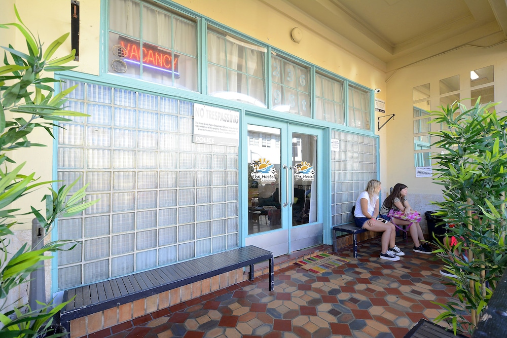 South Beach Rooms and Hostel 2/48
