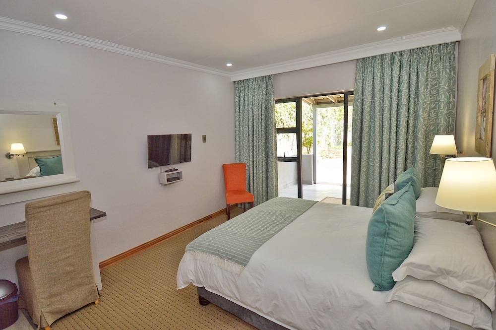 Clarens Retreat 4/37