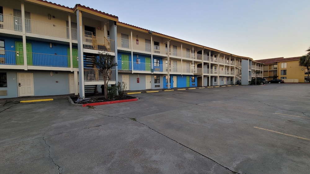 La Quinta Inn by Wyndham Corpus Christi South 30/33