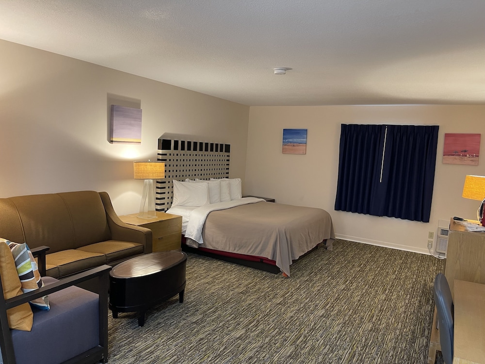 Rodeway Inn Oscoda, MI 13/32