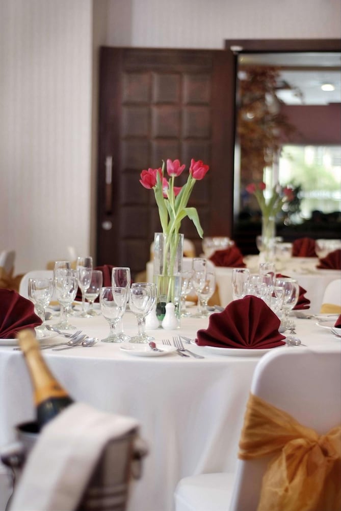 Royal Palm Hotel And Conference Center 39/58