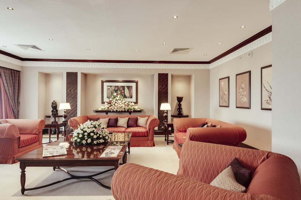 Kampala Serena Hotel 40/60