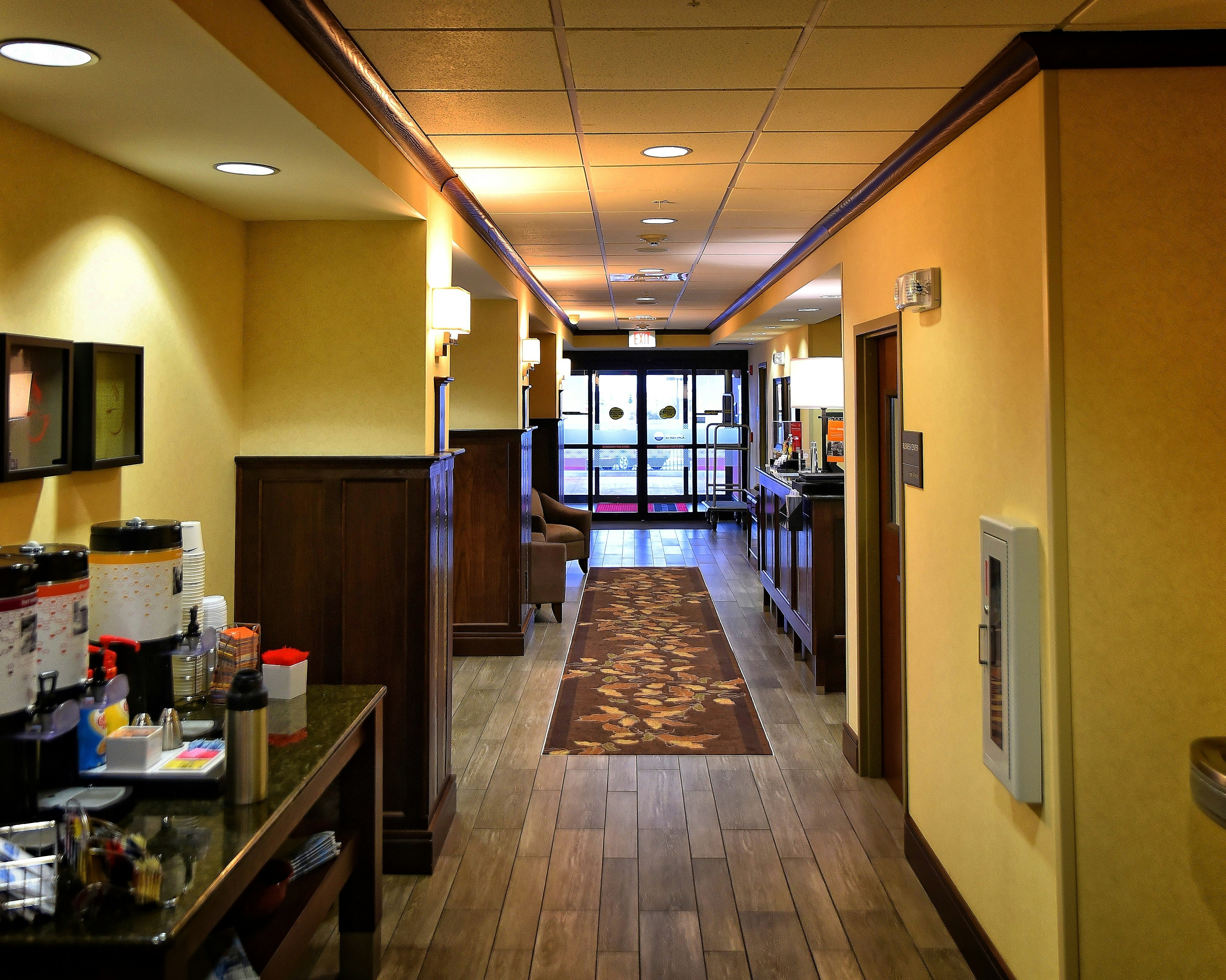 Hampton Inn Geneseo 29/54