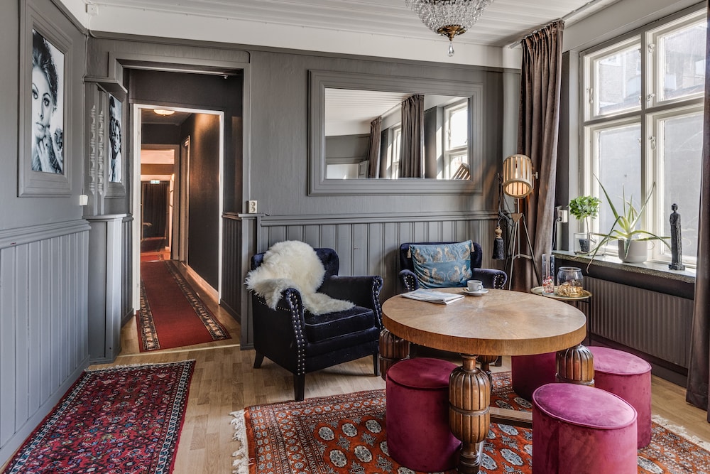 Cameo Boutique Hotell 26/48