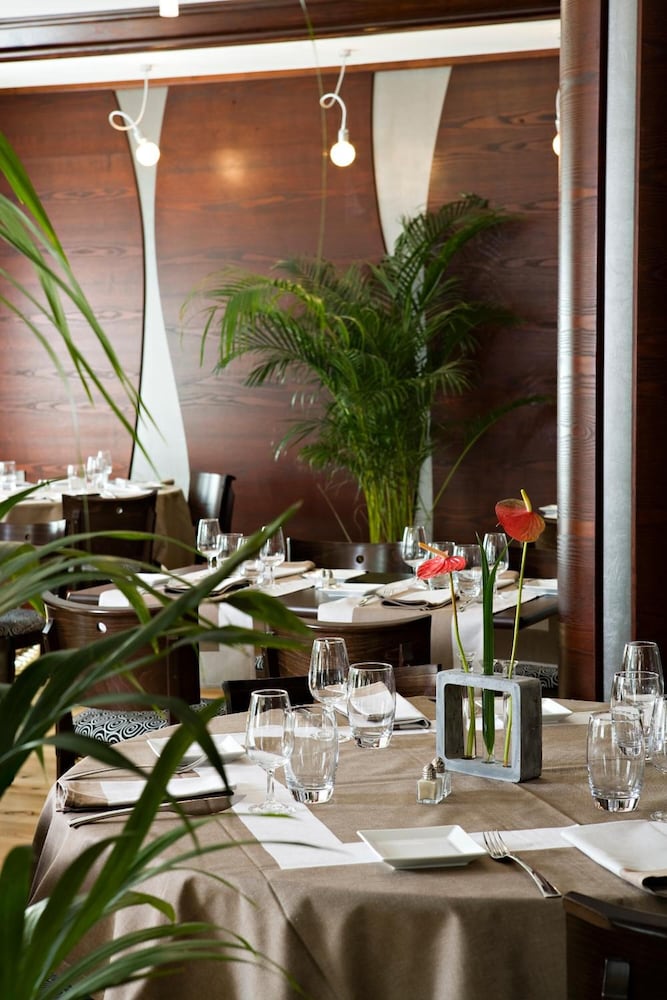 Cottage Logis Hotel-Restaurant 37/57