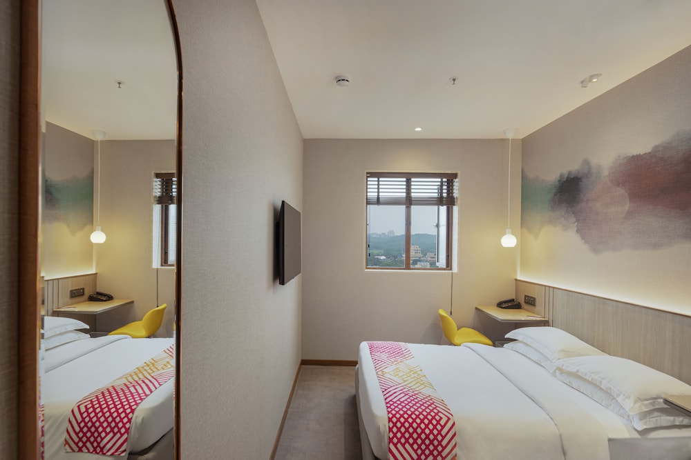 LUXURY, DOUBLE BED