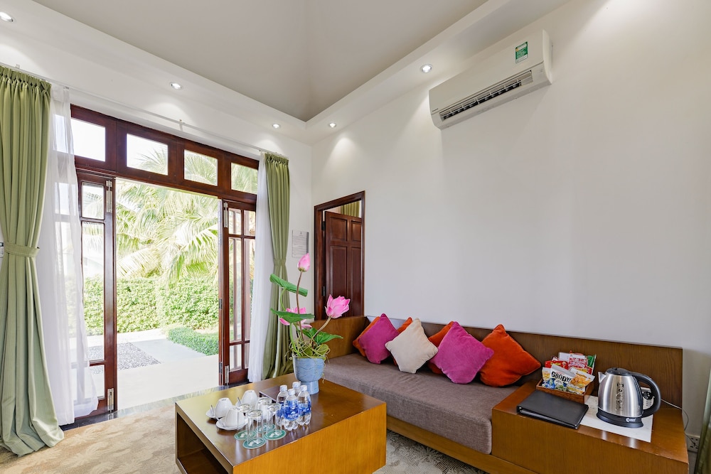 Ben Tre Riverside Resort 49/71