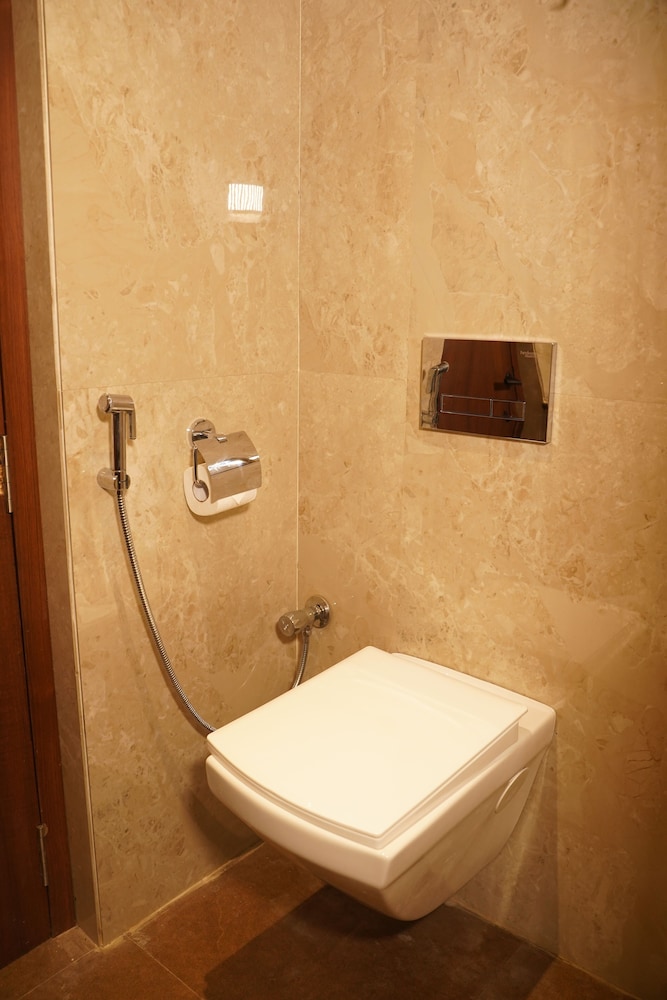 HOTEL GORBANDH 34/48